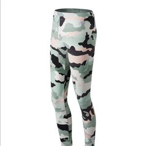 New Balance (brand new) Esse Aqua Camo Leggings